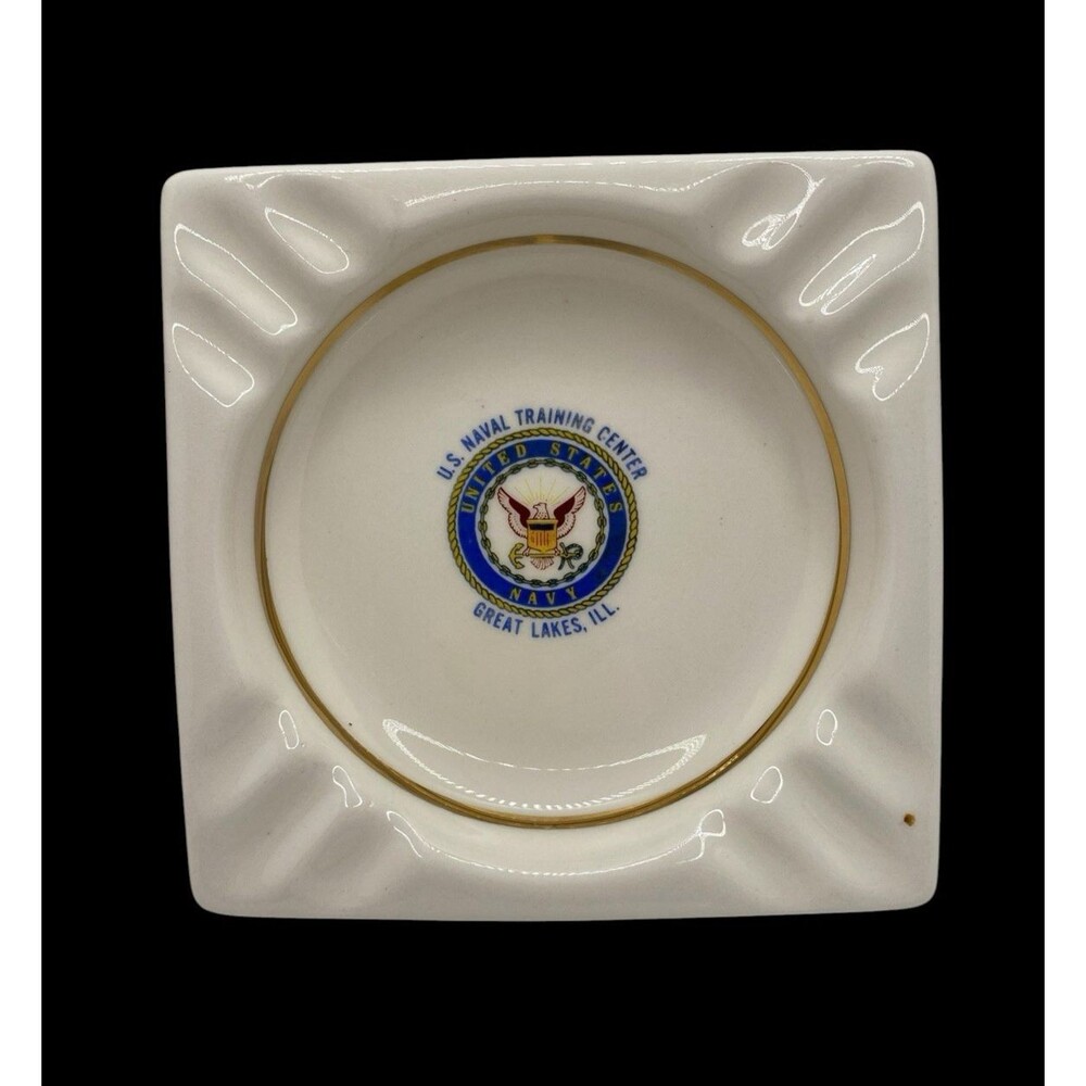 Vintage US NAVAL TRAINING CENTER Great Lakes Illinois Navy Ceramic Ashtray RARE